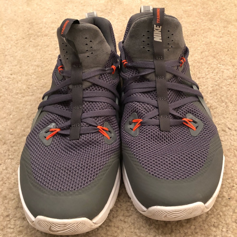 Nike trainers size 10